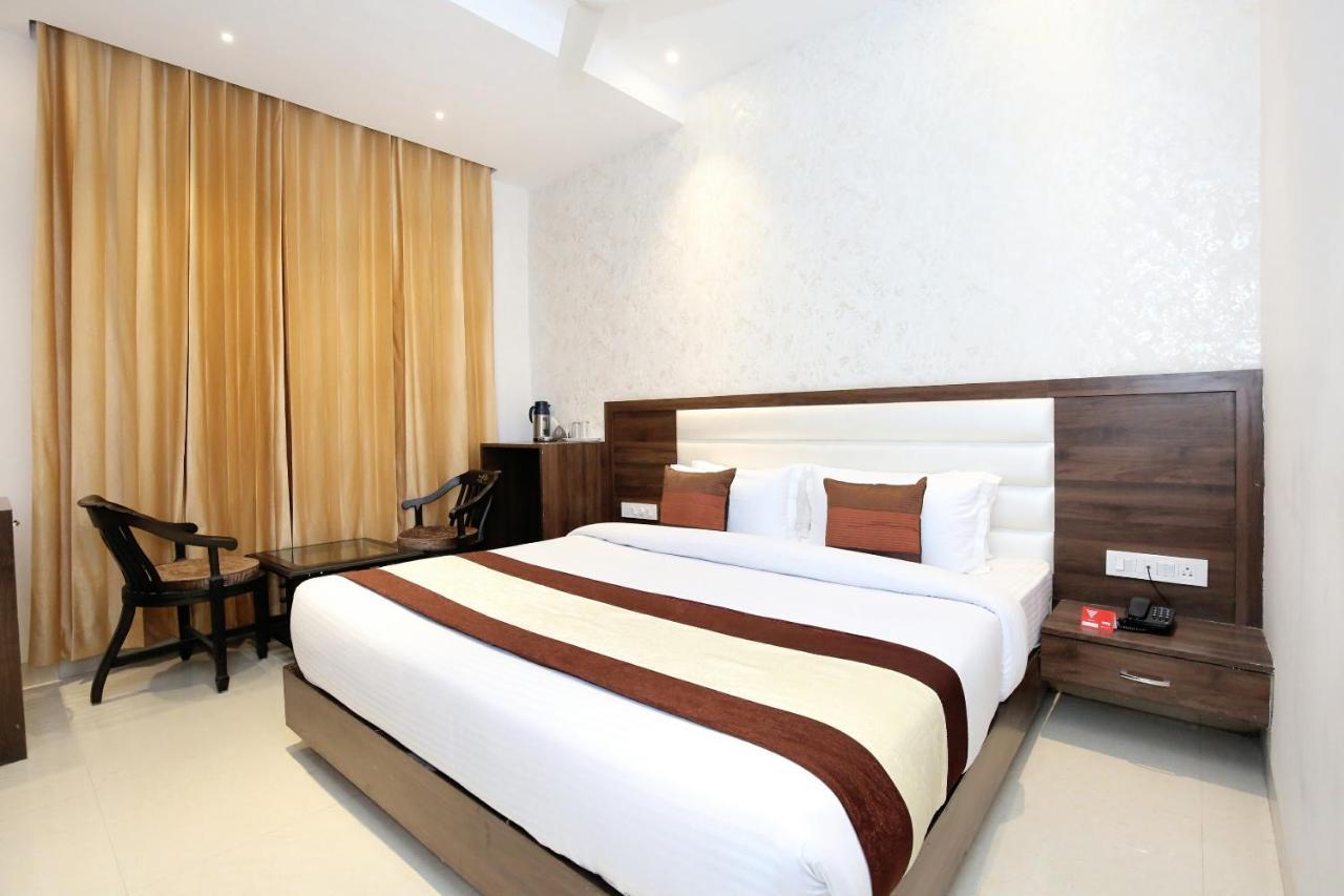 Oyo 11680 Hotel Grand Star Amritszár Kültér fotó