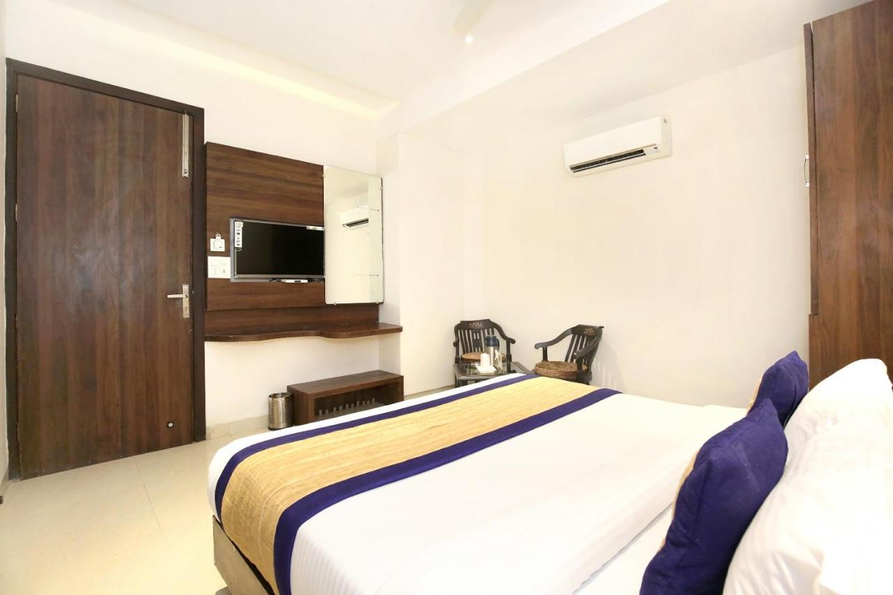 Oyo 11680 Hotel Grand Star Amritszár Kültér fotó