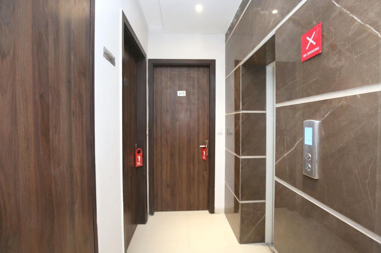 Oyo 11680 Hotel Grand Star Amritszár Kültér fotó